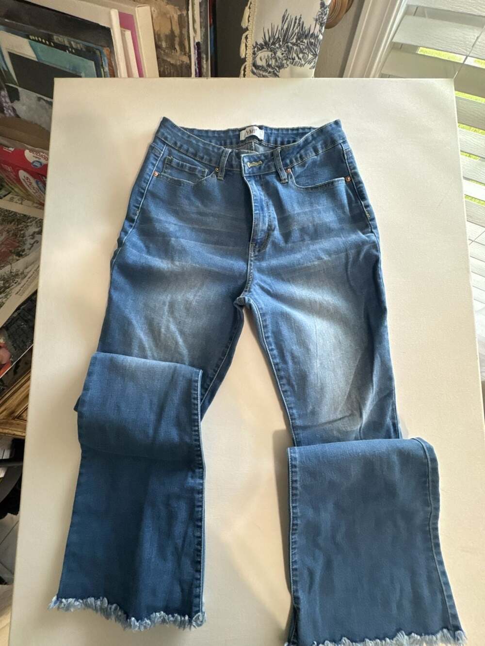 YMI Women's High-Rise Medium Wash Bootcut Jeans with Frayed Hem Size 11/30